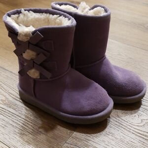 Koolaburra by UGG Purple Suede Boots